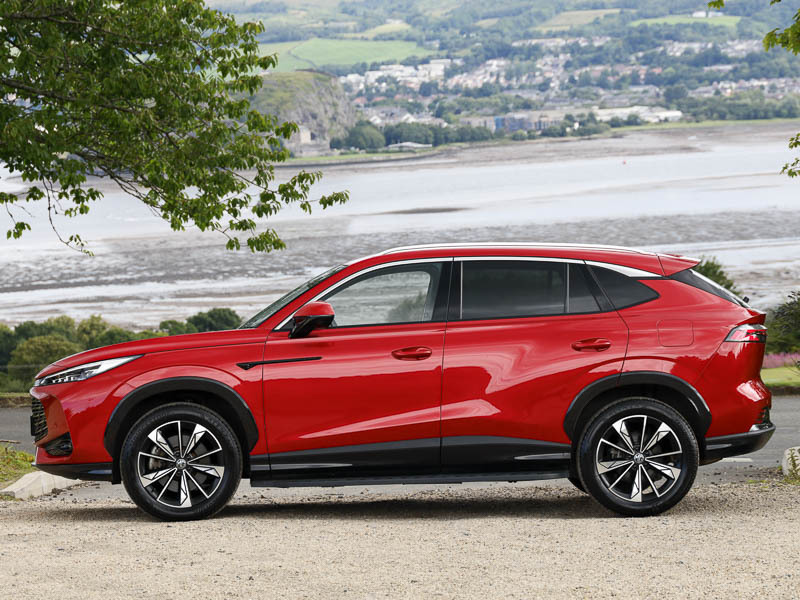 MG HS 1.5 T-gdi Phev Trophy Red #4