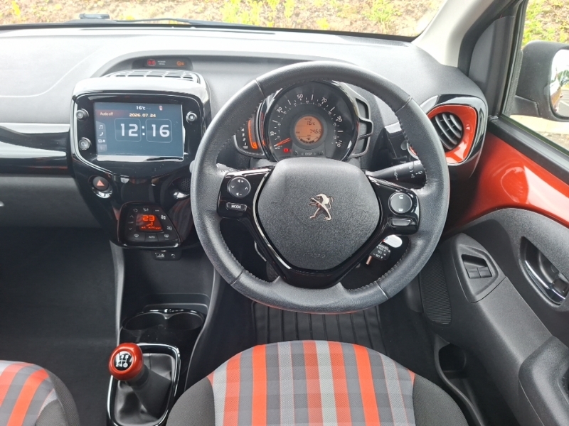 Peugeot 108 108 Collection Top White #8