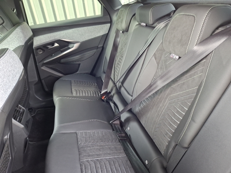 Peugeot 3008 1.2 Hybrid 136 Gt E-dsc6 White #6