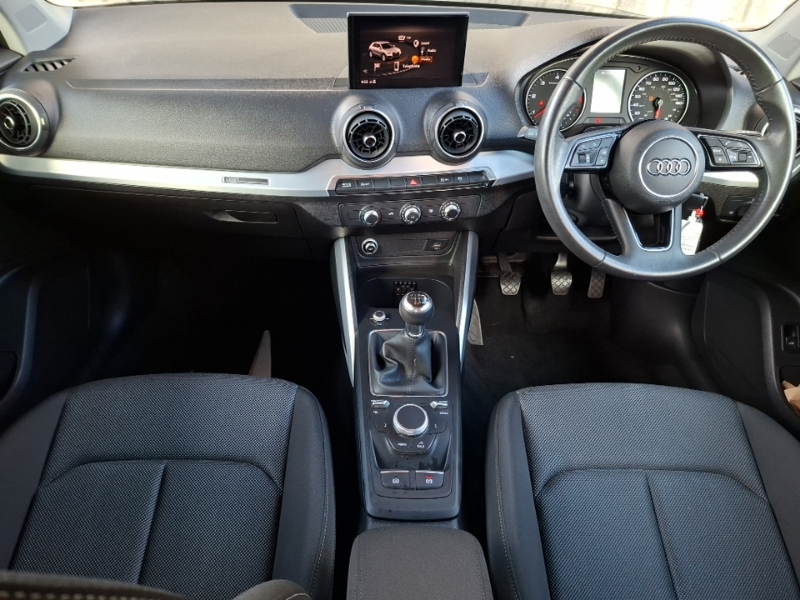 Audi Q2 30 Tdi Sport Black #3
