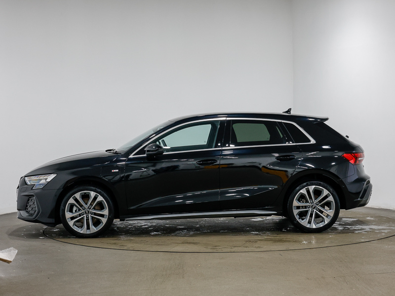 Audi A3 40 Tfsi E S Line S Tronic Black #4