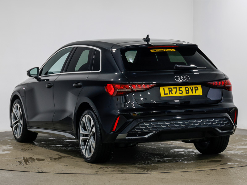 Audi A3 40 Tfsi E S Line S Tronic Black #2