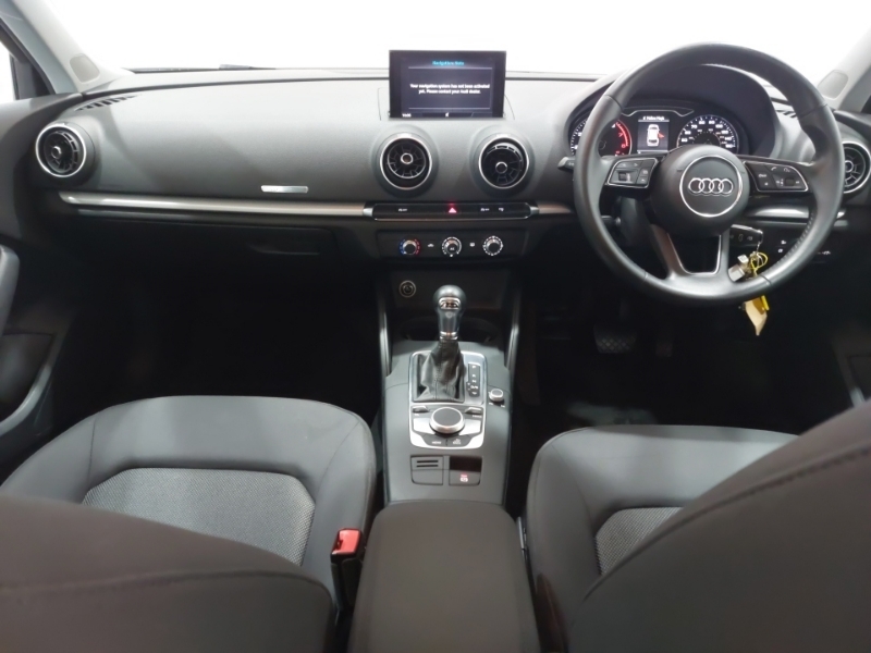 Audi A3 1.0 Tfsi Se S Tronic Red #3