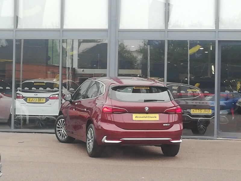 BMW 2 Series 220I Mht Luxury Dct Red #2