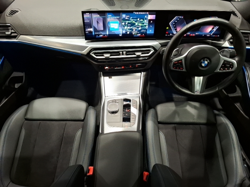BMW 3 Series 320I M Sport Step Black #3