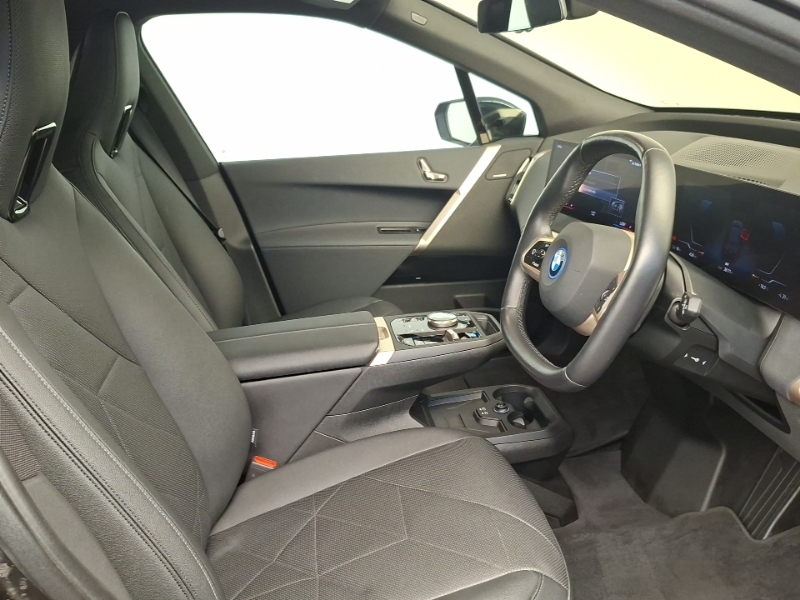 BMW iX 240Kw Xdrive40 M Sport 76.6Kwh Black #6