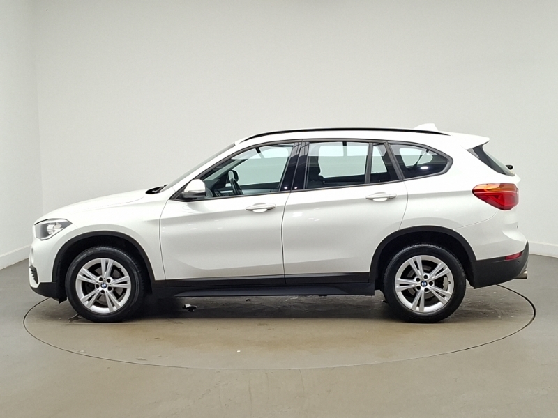 BMW X1 Sdrive 18I Se White #4