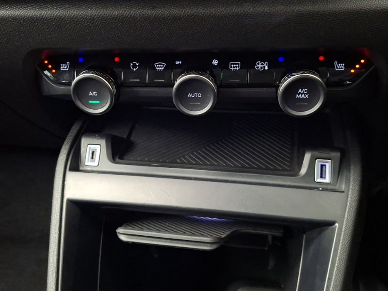 Citroen C4 1.2 Puretech Sense Hatchback Eur #17