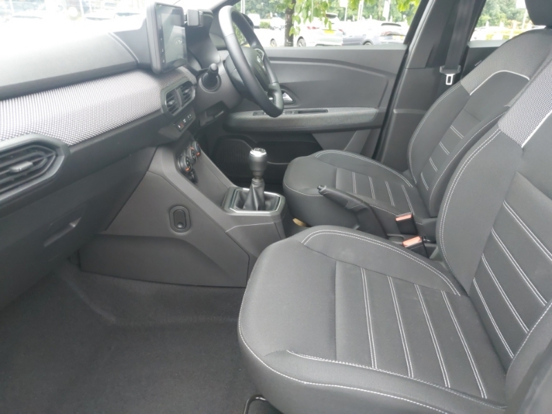 Dacia Sandero 1.0 Tce Comfort Black #4