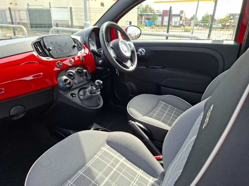 Fiat 500 1.2 Lounge Red #5