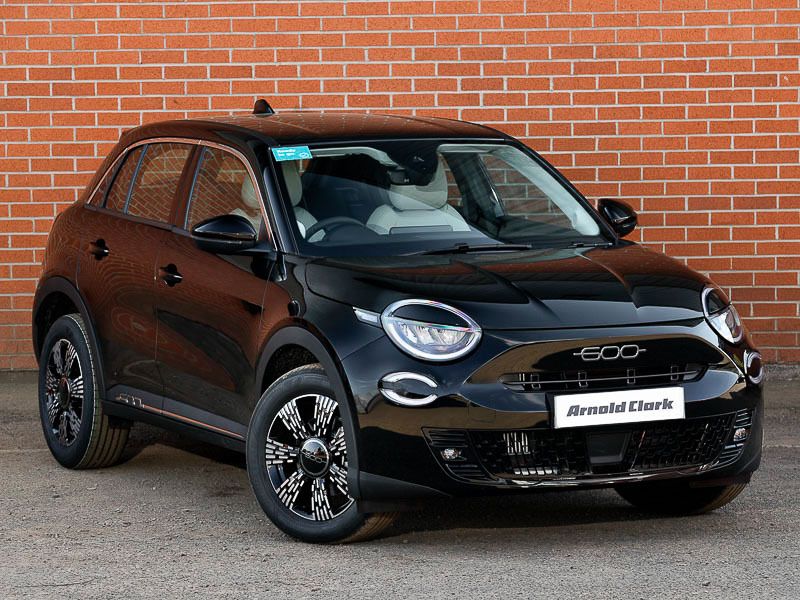 Fiat 600 1.2 Hybrid 48V Edct-6 Black