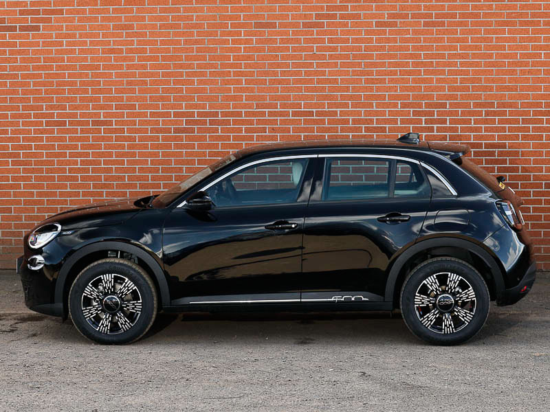 Fiat 600 1.2 Hybrid 48V Edct-6 Black #4