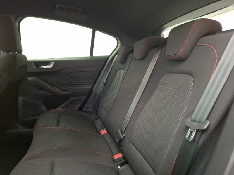 Ford Focus 1.0 Ecoboost St-line Black #6