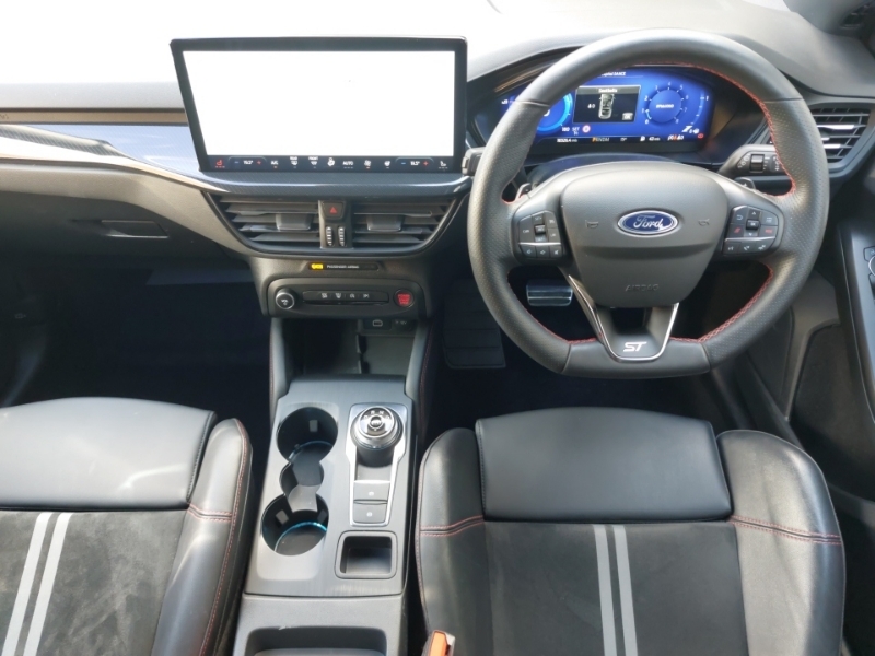 Ford Focus 2.3 Ecoboost St Red #3