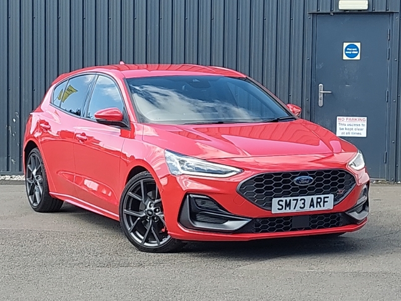 Ford Focus 2.3 Ecoboost St Red