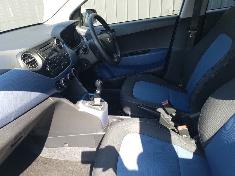 Hyundai I10 1.0 Se White #5