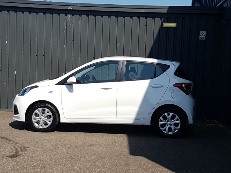 Hyundai I10 1.0 Se White #4