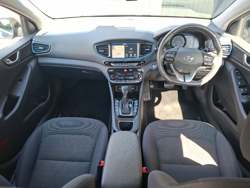 Hyundai Ioniq 1.6 Gdi Hybrid Premium Dct Black #3