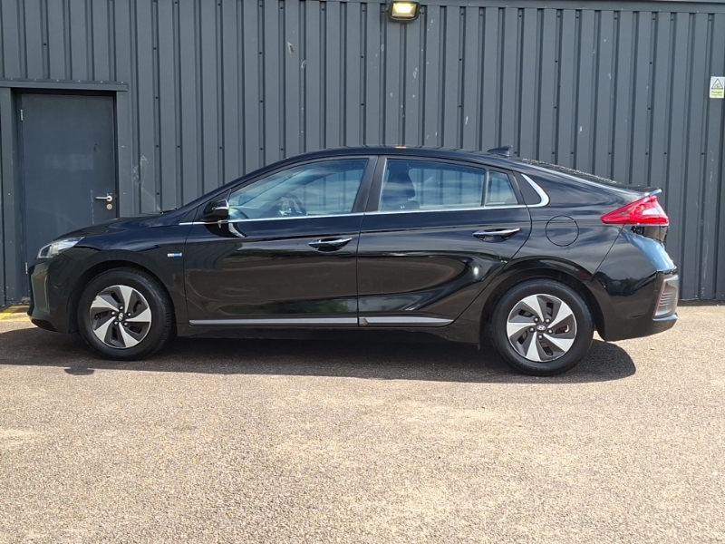 Hyundai Ioniq 1.6 Gdi Hybrid Premium Dct Black #4