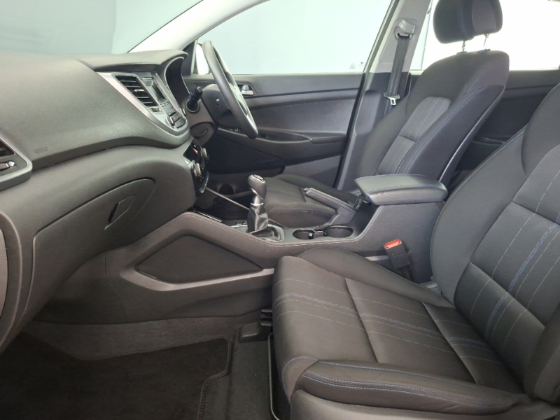 Hyundai Tucson 1.6 Gdi Blue Drive S 2Wd Beige #5