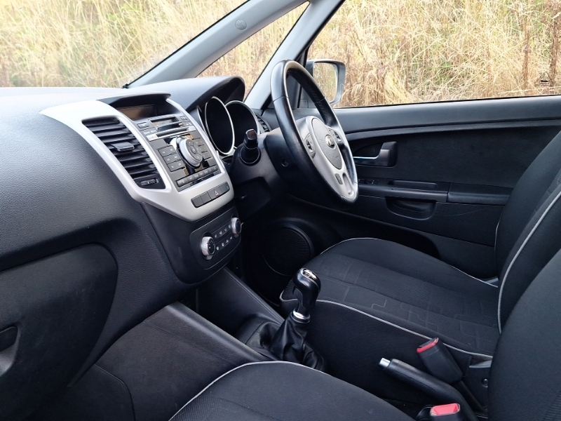 Kia Venga 1.4 Isg 2 White #5