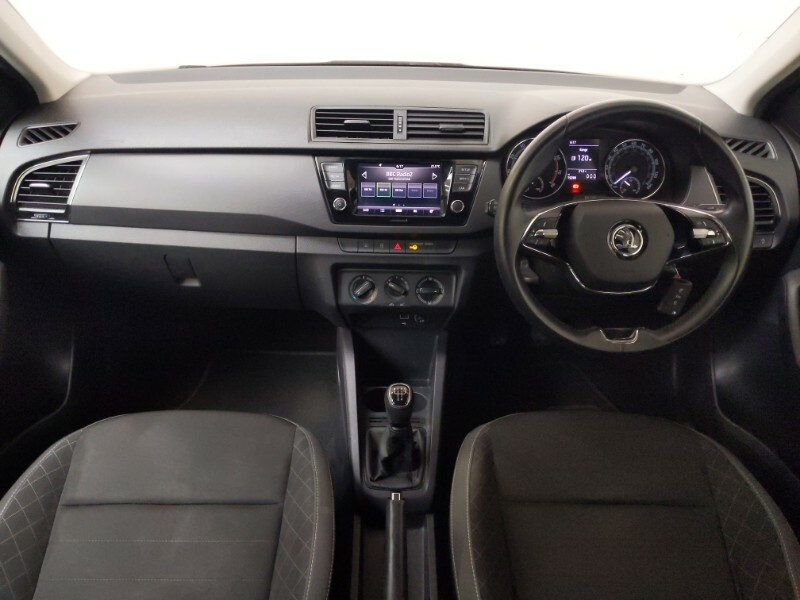 Skoda Fabia 1.0 Tsi Se White #3