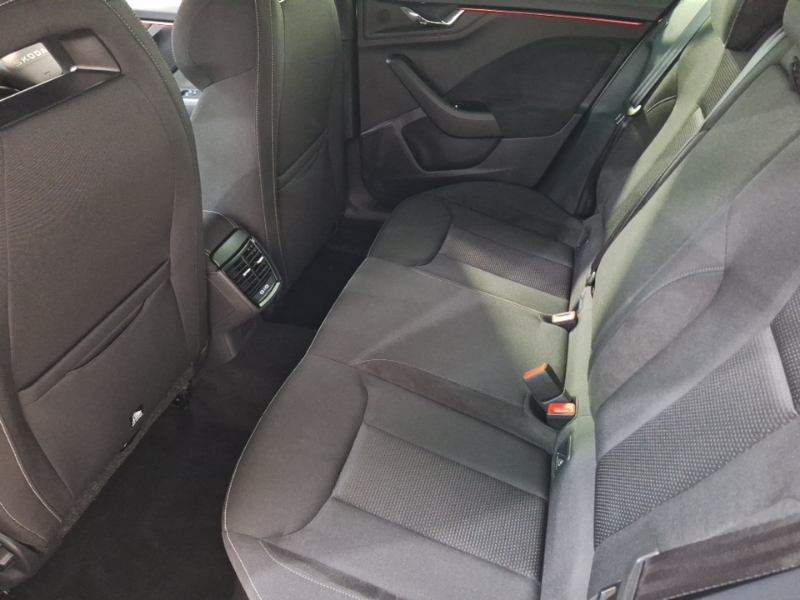 Skoda Kamiq 1.0 Tsi Design Edition Dsg Silver #6