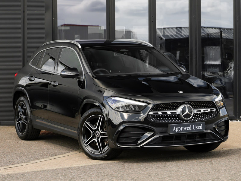 Mercedes-Benz GLA Class Gla 200 Amg Line Executive Black