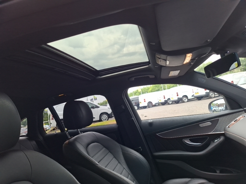 Mercedes-Benz EQC Amg Line Black #17