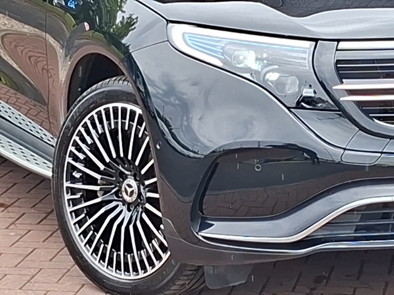Mercedes-Benz EQC Amg Line Black #20