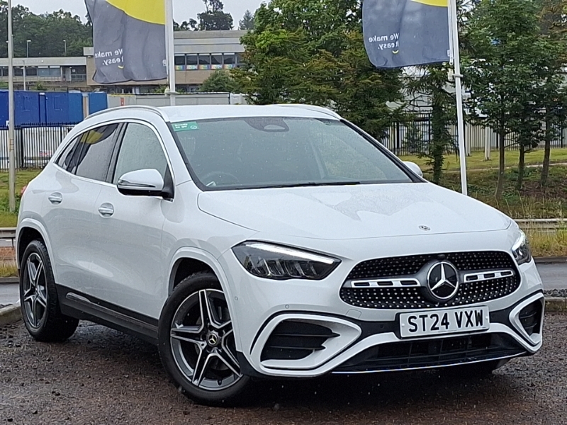 Mercedes-Benz GLA Class Gla 200 Amg Line Executive White