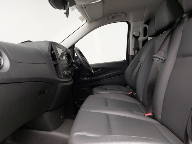 Mercedes-Benz Vito 114 Cdi Pro 9-Seater 9G-tronic Black #5