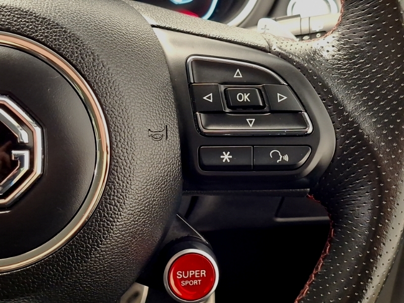 MG HS 1.5 T-gdi Exclusive Suv Dct Euro 6 Ss Red #13
