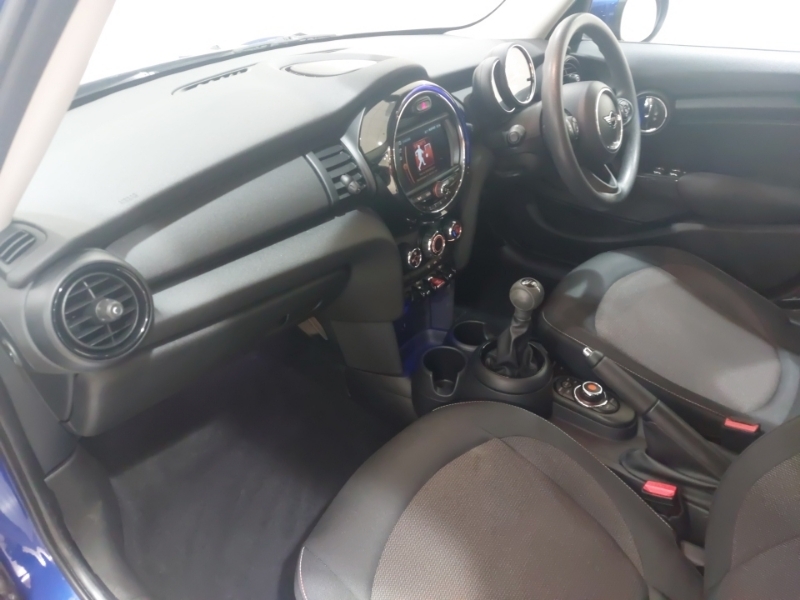 Mini Hatch 1.5 One Classic II Comfortnav Pack Blue #5