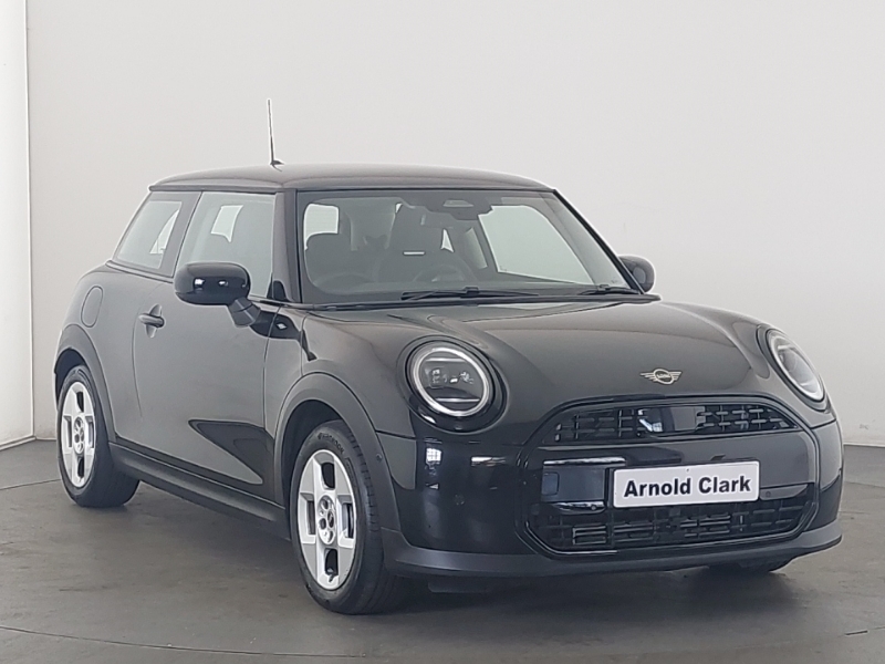 Mini Hatch 1.5 C Classic Level 1 Black