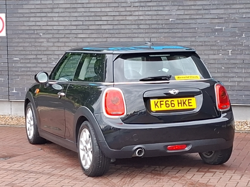 Mini Hatch 1.5 Cooper Black #2