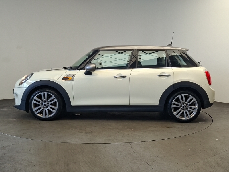 Mini Hatch 1.5 Cooper Seven White #4