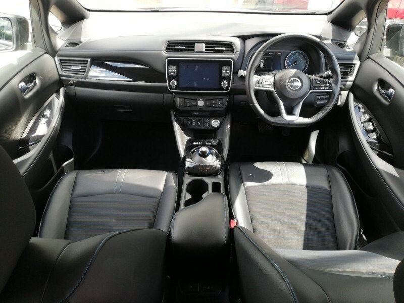 Nissan Leaf 110Kw N-connecta 40Kwh Black