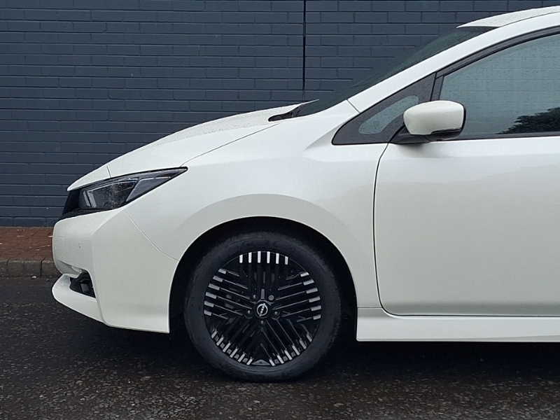 Nissan Leaf 110Kw N-connecta 39Kwh Grey #19