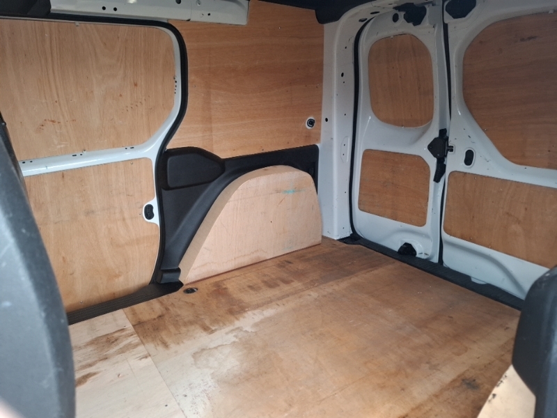 Nissan TOWNSTAR 1.3 Tekna Van White #6