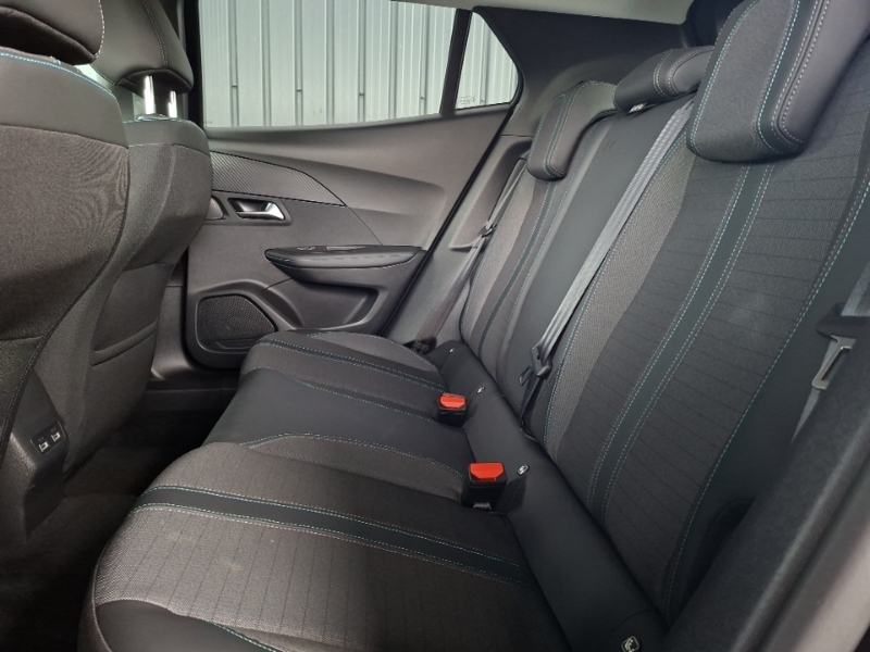 Peugeot e-2008 100Kw Allure Premium 50Kwh Black #6