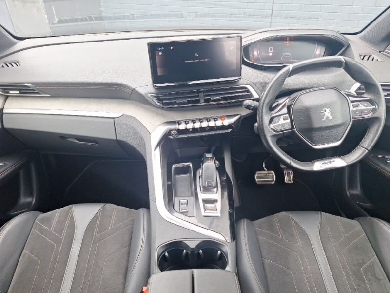 Peugeot 3008 1.5 Bluehdi Gt Black #2