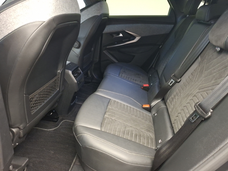 Peugeot 3008 157Kw Gt 73Kwh Grey #6