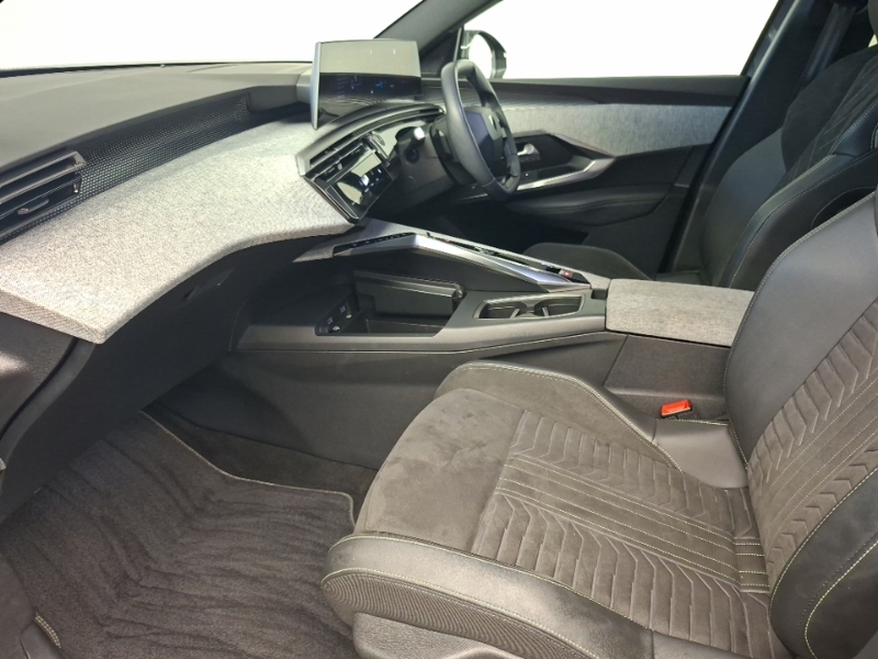 Peugeot 3008 157Kw Gt 73Kwh Grey #5