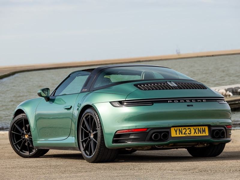 Porsche 911 2dr Pdk Green #2