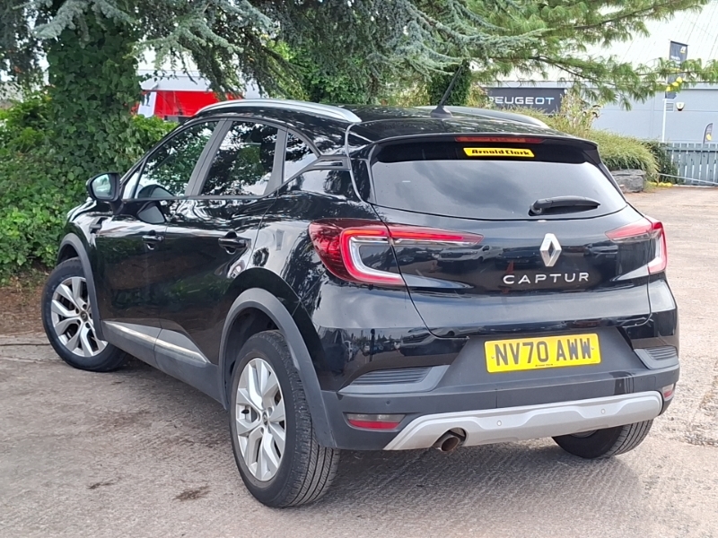Renault Captur 1.3 Tce 130 Iconic Black #2