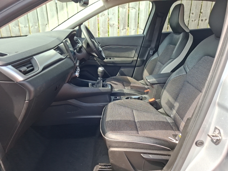 Renault Captur 1.0 Tce 90 Techno Silver #5