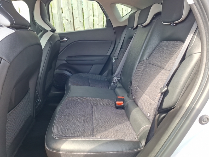 Renault Captur 1.0 Tce 90 Techno Silver #6