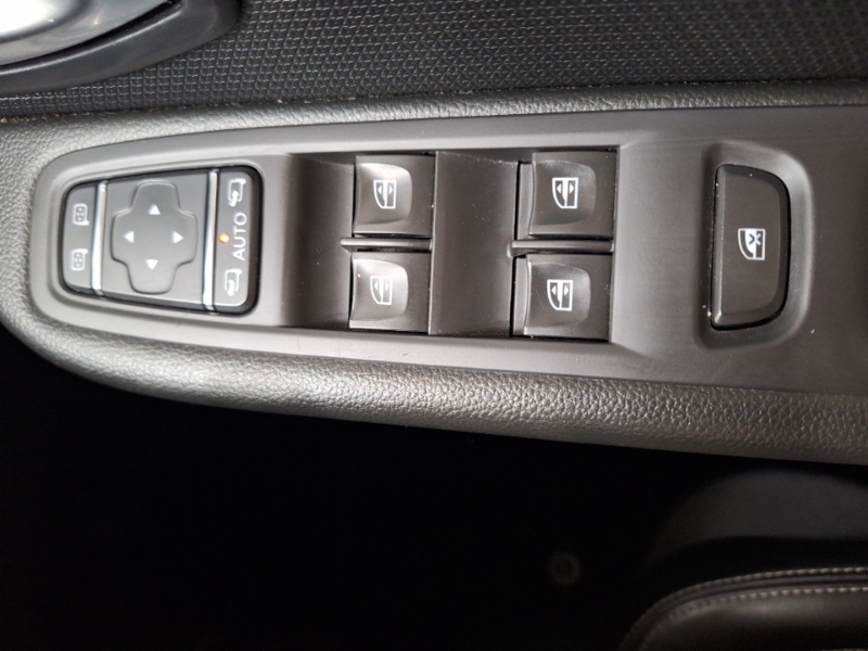 Renault Clio 0.9 Tce Iconic Hatchback Euro 6 Black #15