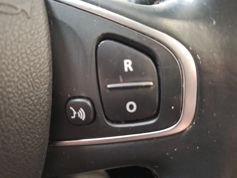 Renault Clio 0.9 Tce Iconic Hatchback Euro 6 Black #13